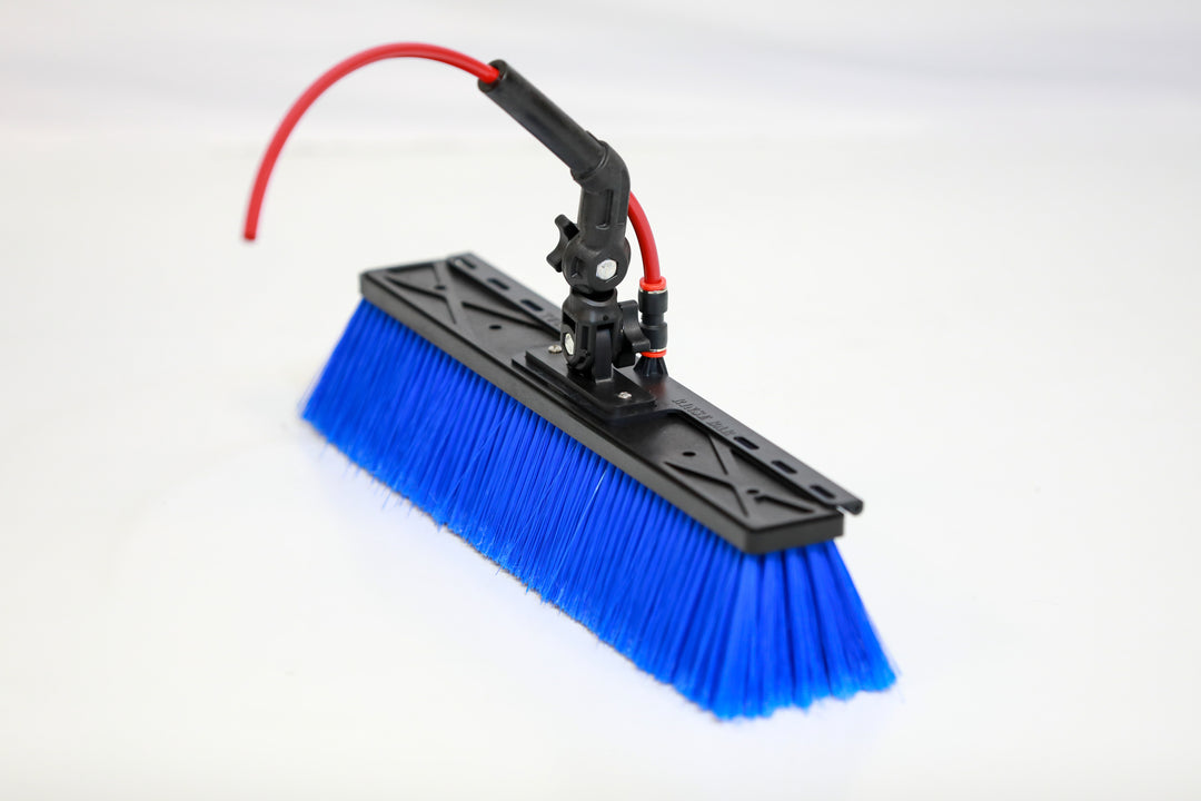 Tucker® Alpha Solar XL Brush