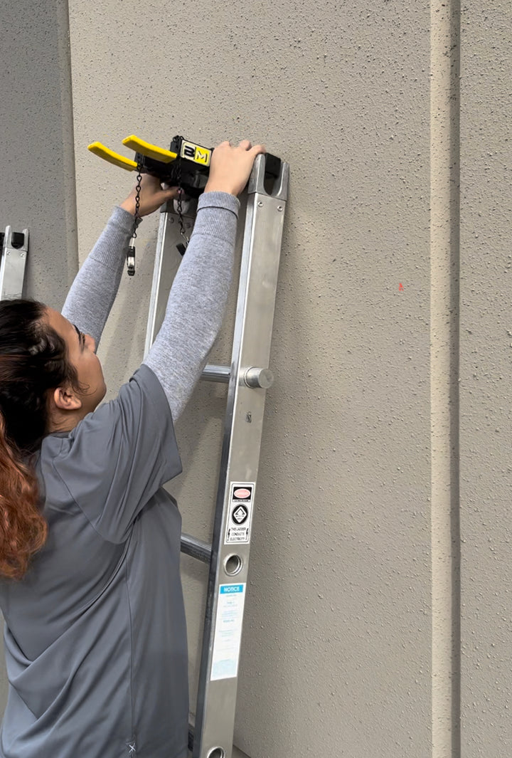 The BlindMaid™ CleanRack LadderRack