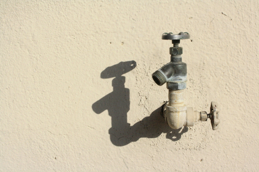 Water Valve Tag Colors: A Guide for Window Cleaners