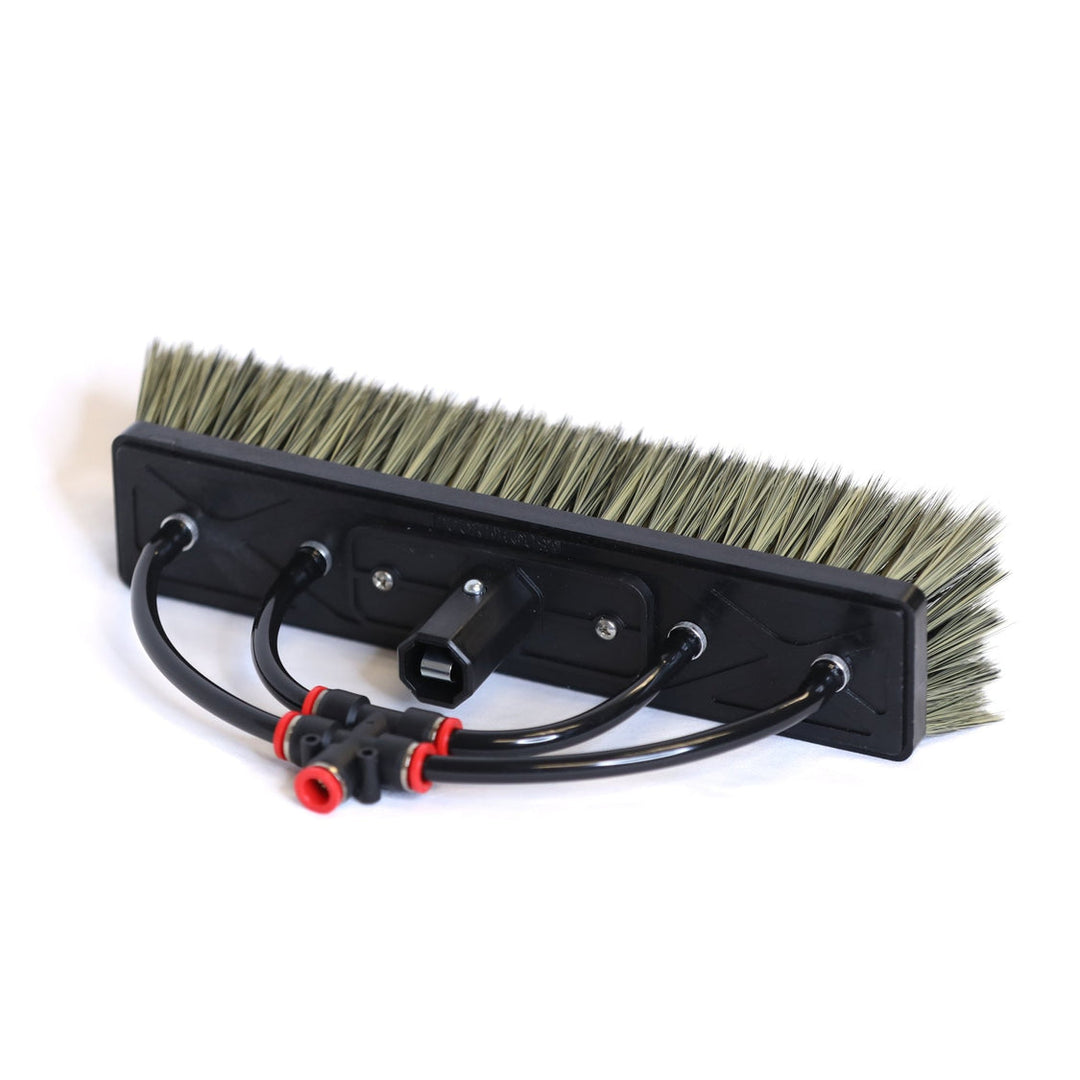 Tucker® Water Fed Brush | Honey Badger
