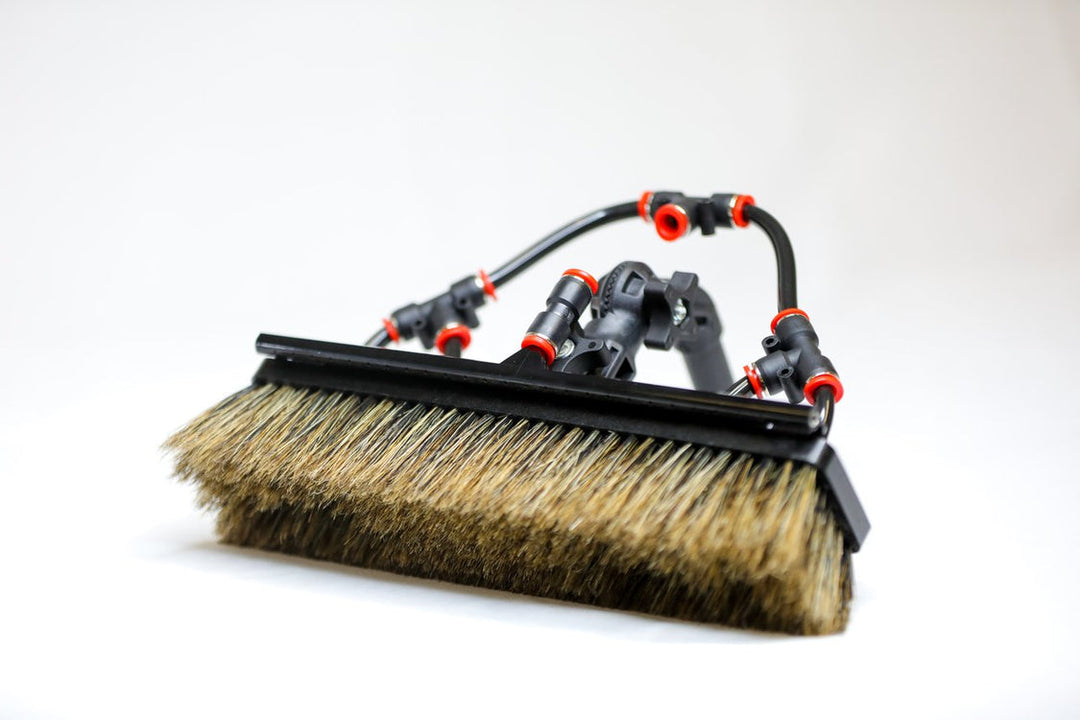 Tucker® Water-Fed Brush | Boar ALPHA